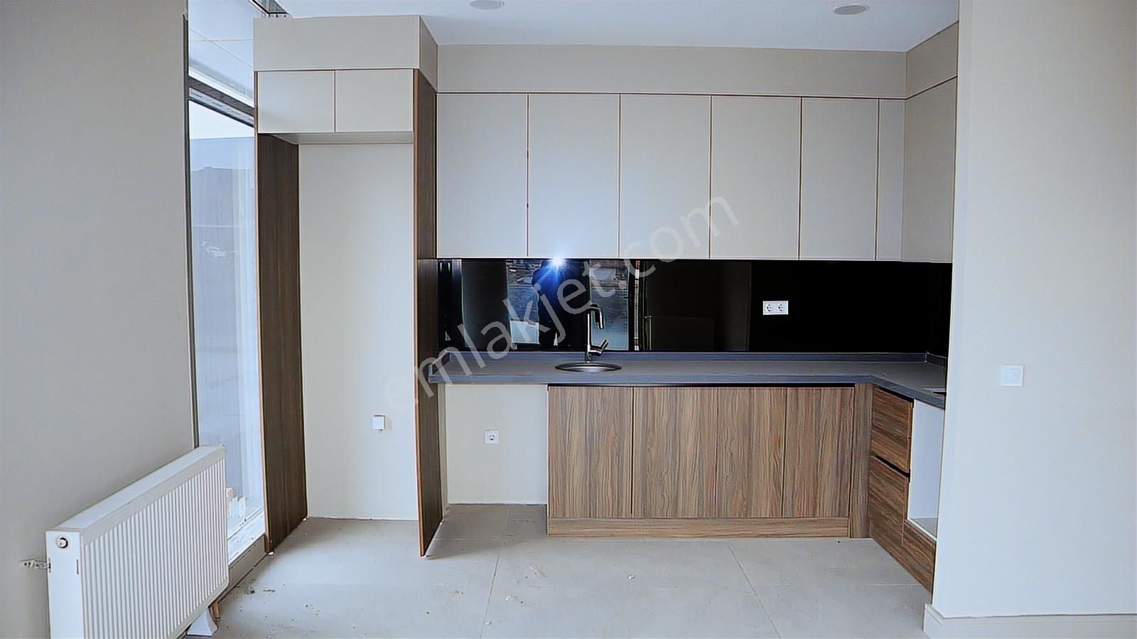 Vega Cadde'de Satılık Ofis - Görsel 23