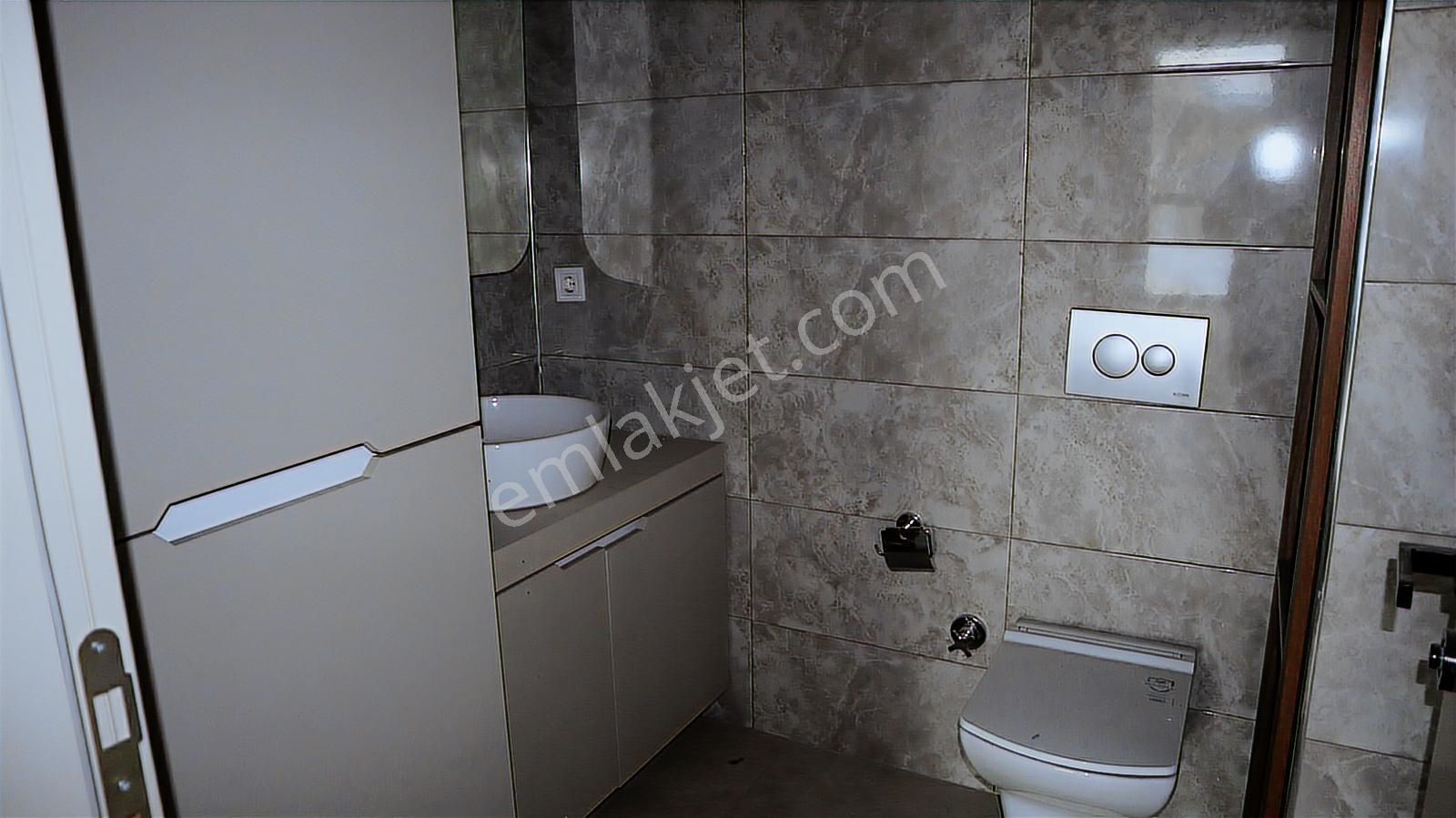 Vega Cadde'de Satılık Ofis - Görsel 35