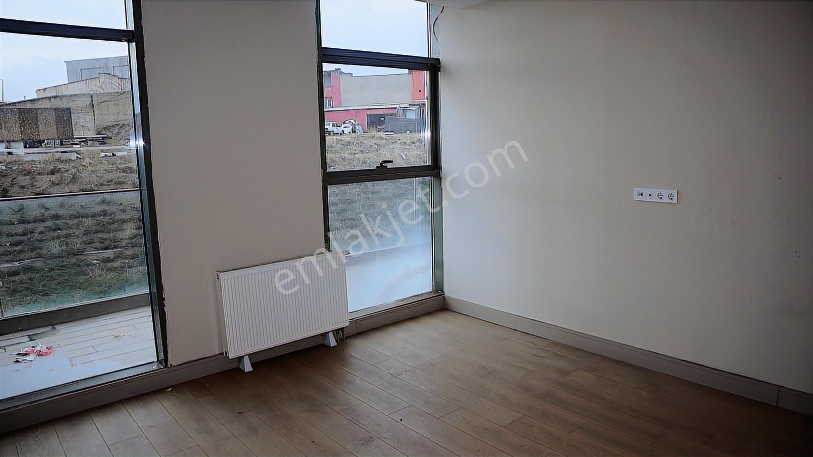 Vega Cadde'de Satılık Ofis - Görsel 30