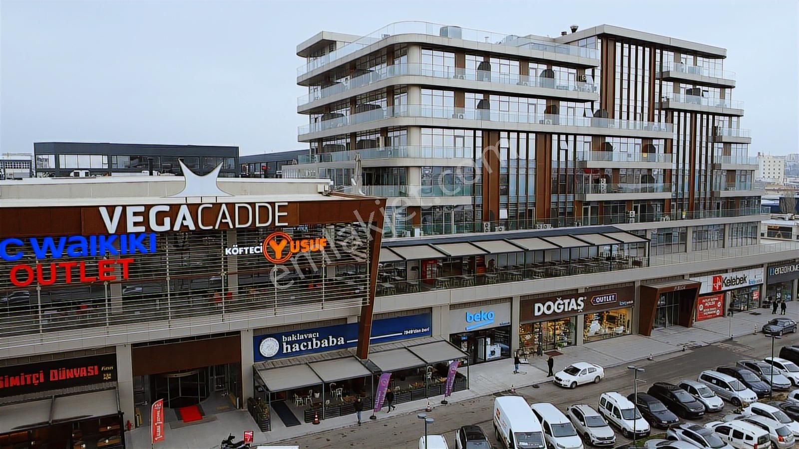 Vega Cadde'de Satılık Ofis