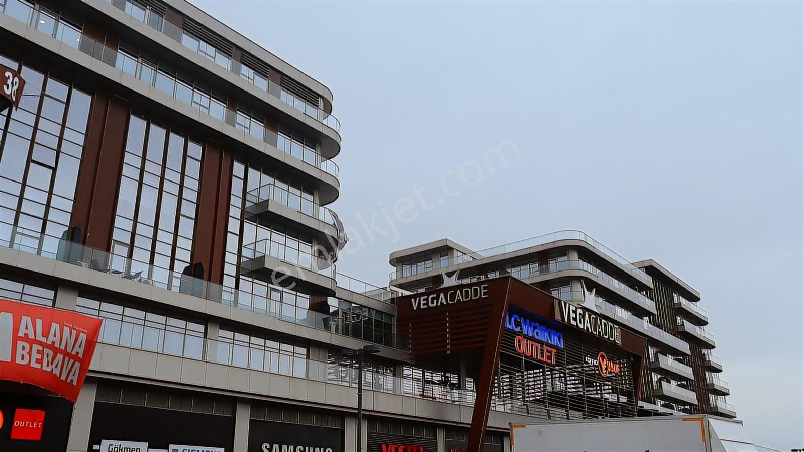 Vega Cadde'de Satılık Ofis - Görsel 15