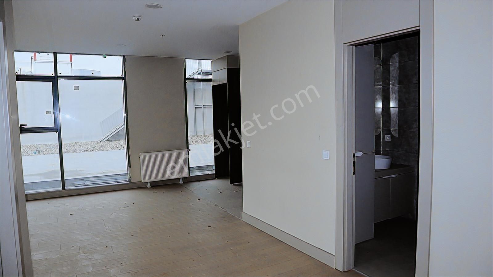 Vega Cadde'de Satılık Ofis - Görsel 19