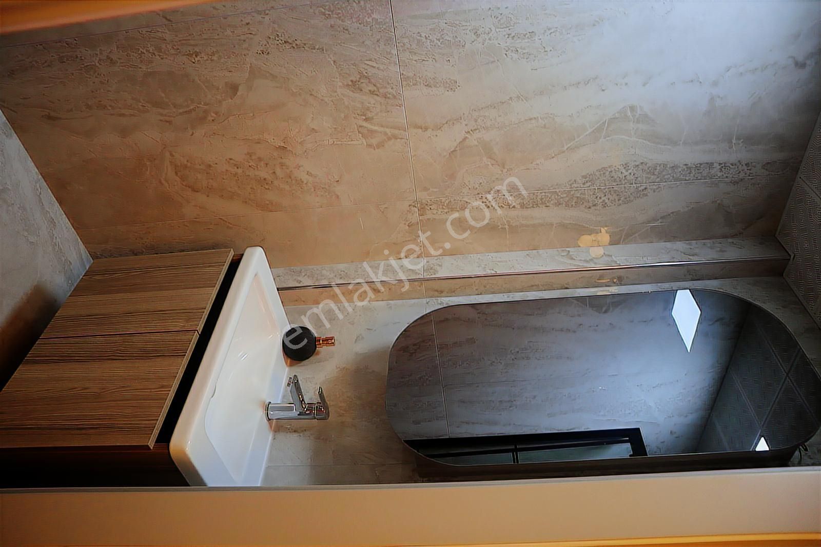 Ovacık'ta Satılık 4+1 Daire - Görsel 19