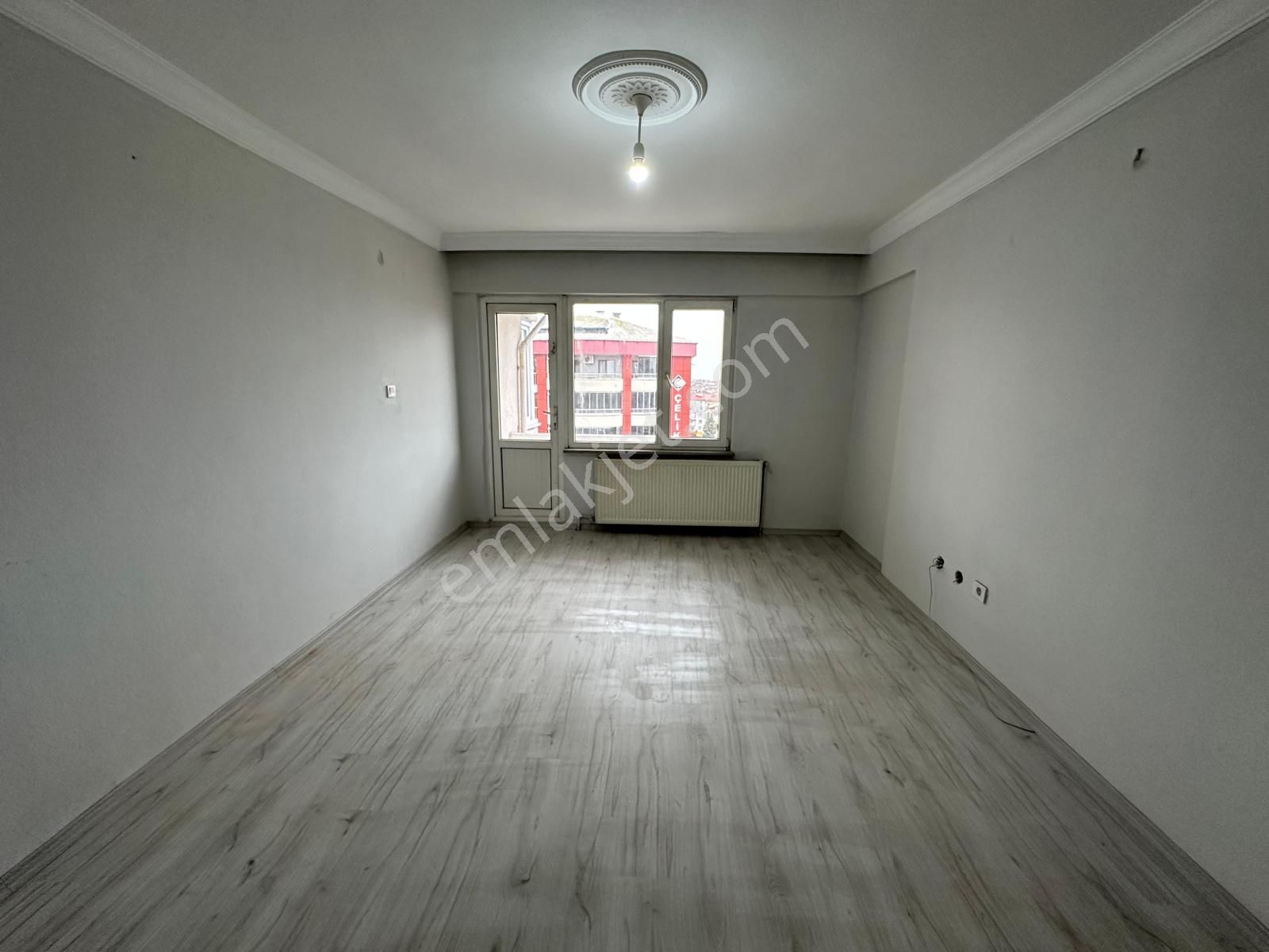 Arslanbeyden Tekirdağ Çorlu Mevkiinde Acil Satılık Daire Fırsatı!!!!!