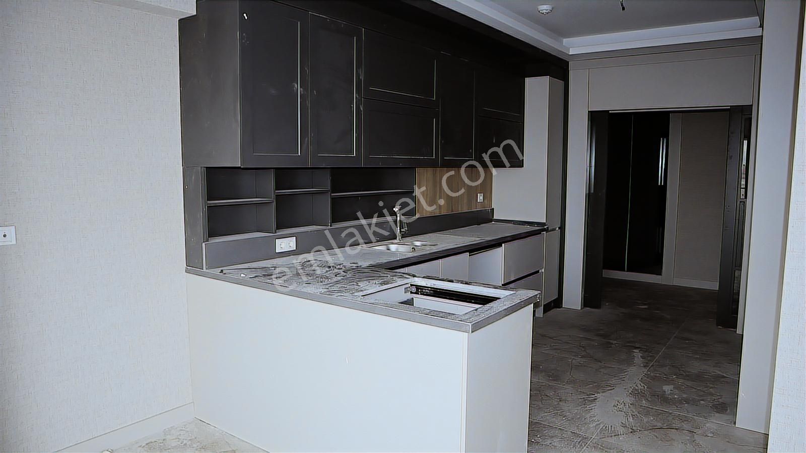 Çiçekli Mahallesi'nde Satılık 4+1 Daire - Görsel 9