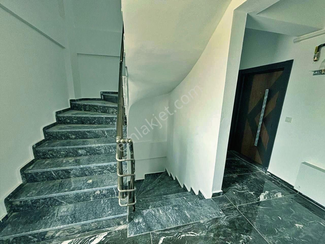 Uytundan Burhaniye Bademalanında Yerden Isıtmalı Arakat 1+1daire - Görsel 30