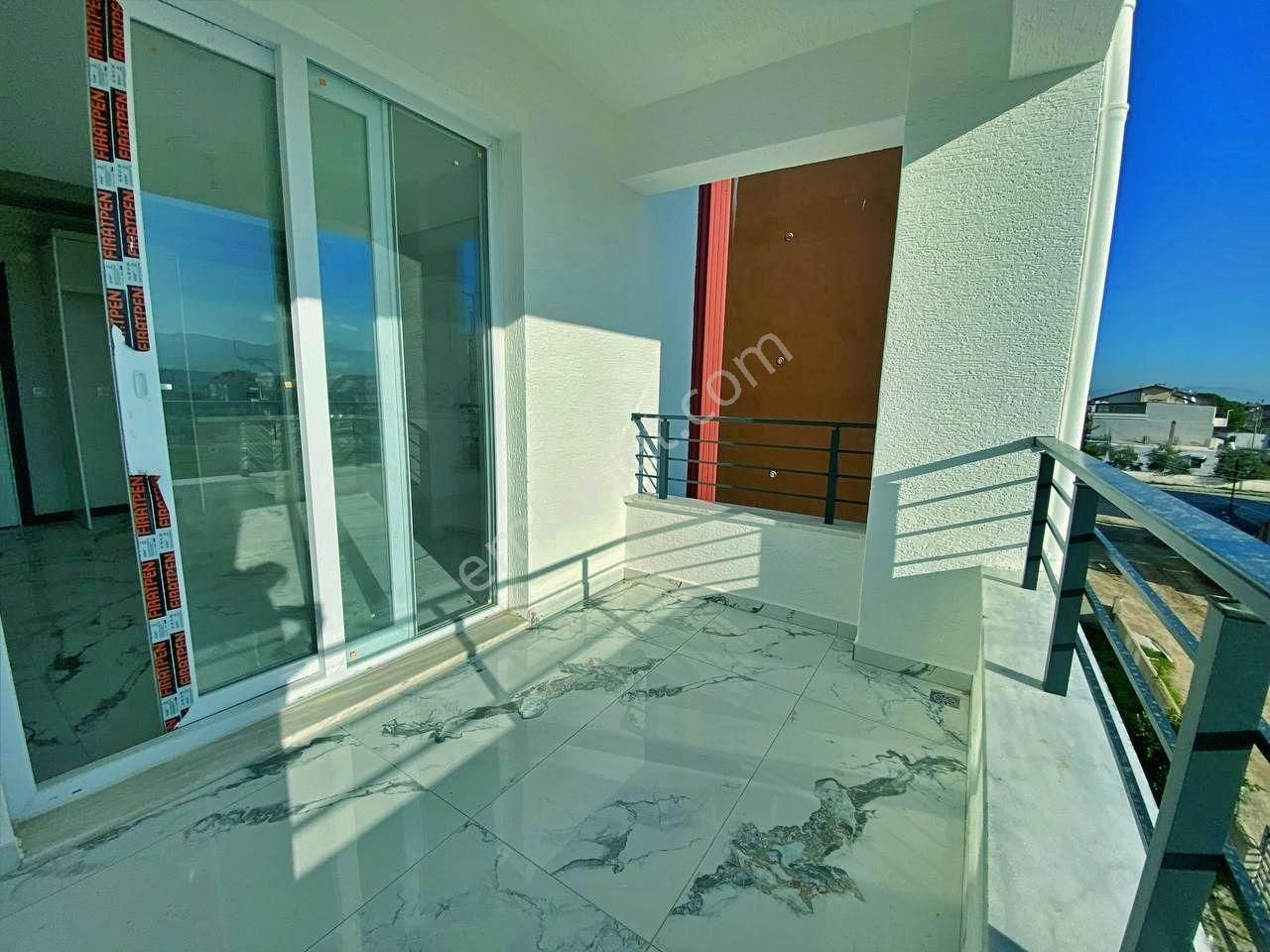 Uytundan Burhaniye Bademalanında Yerden Isıtmalı Arakat 1+1daire - Görsel 8