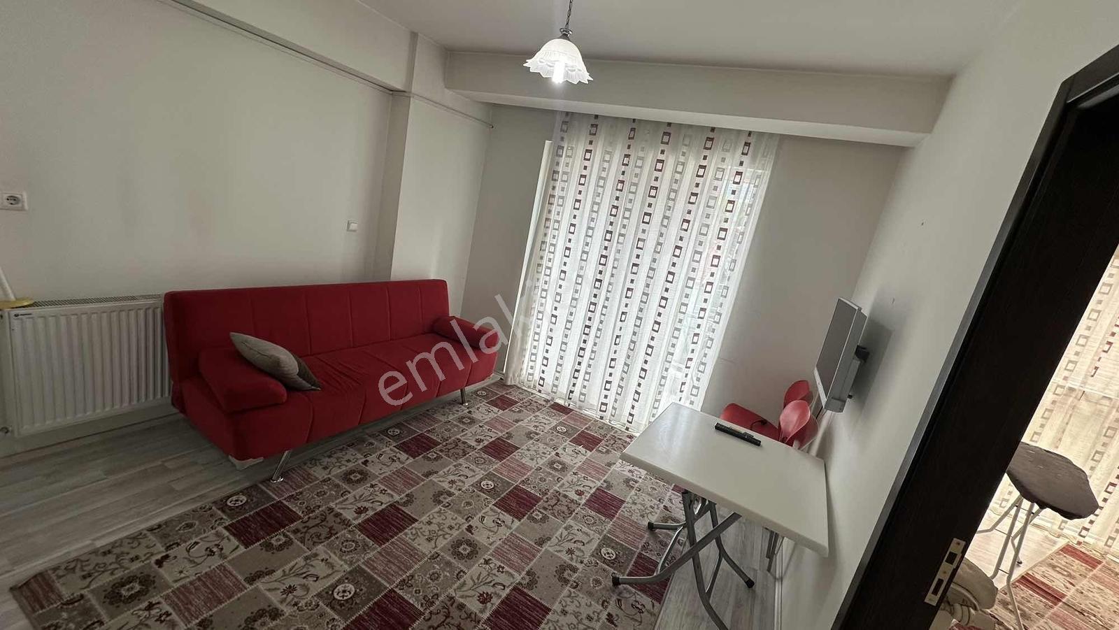 Üniversiteye Yakın Ara Kat Balkonlu Ön Cephe 2+1 Eşyalı Apart ! - Görsel 3