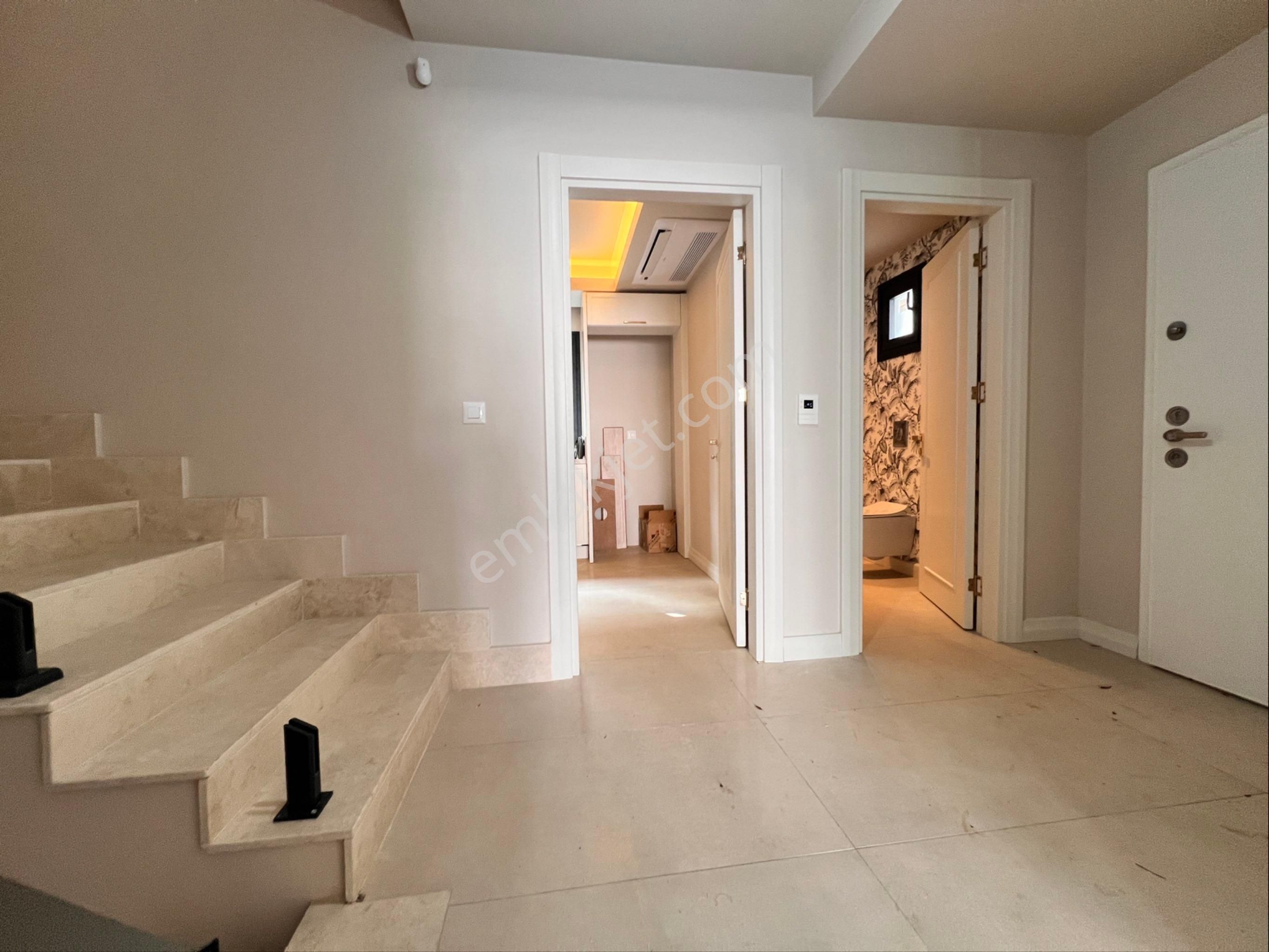 Marmaris Kemeraltı'da Satılık 4+1 Sıfır İkiz Müstakil Şık Villa - Görsel 13