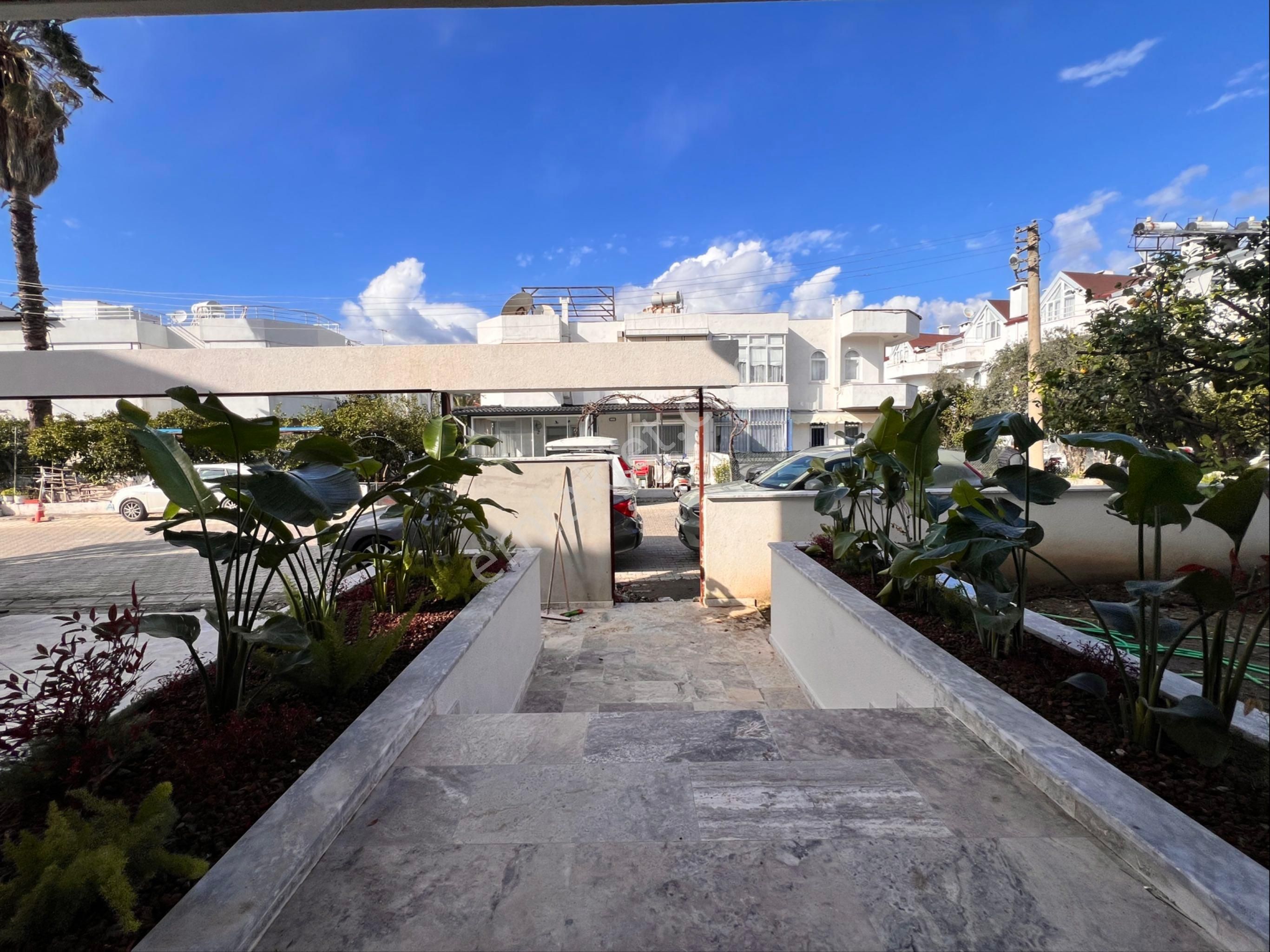 Marmaris Kemeraltı'da Satılık 4+1 Sıfır İkiz Müstakil Şık Villa - Görsel 4