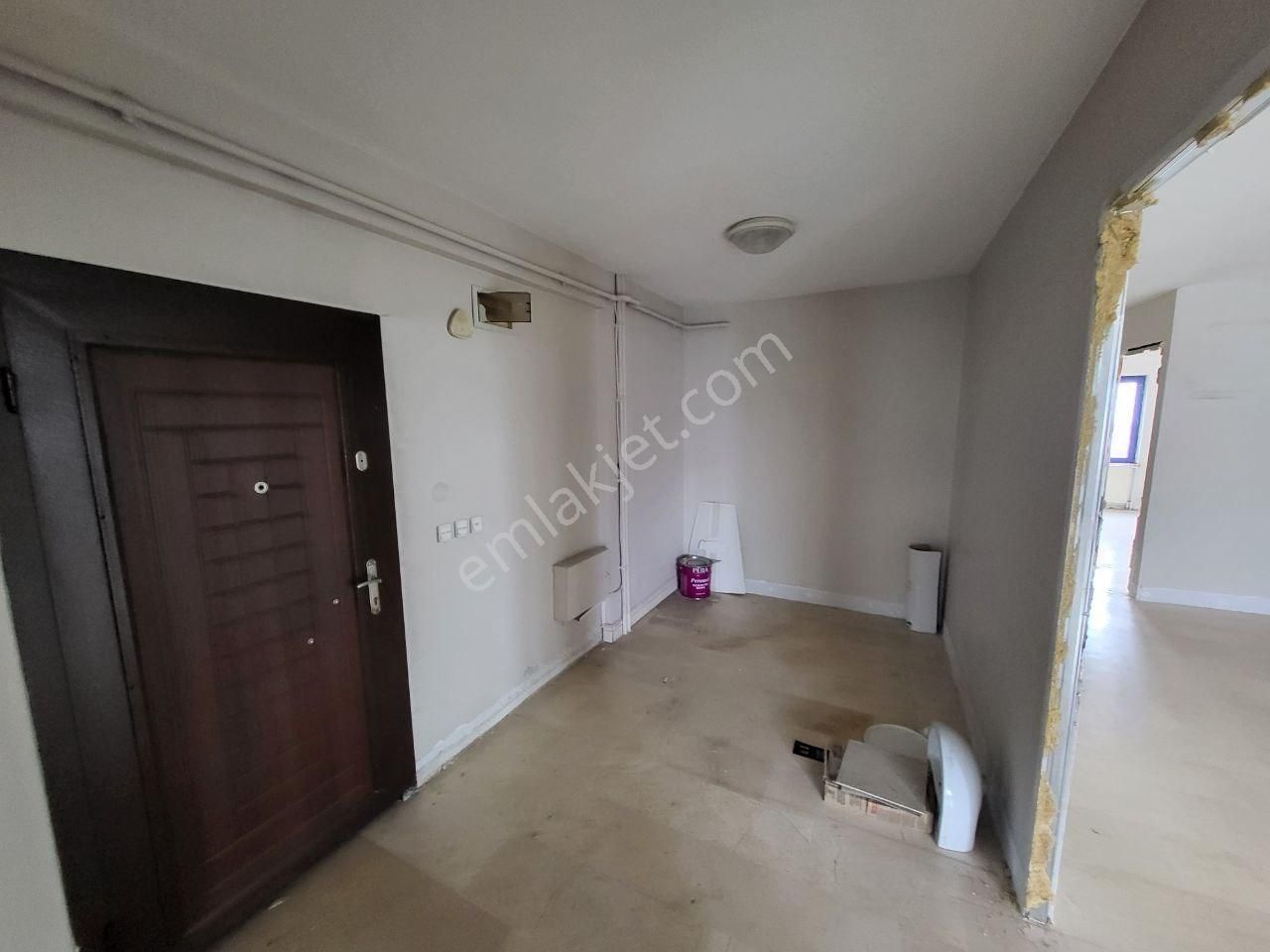 Ümraniye Merkezde İşlek Lokasyonda Kiralık Dükkan - Görsel 21