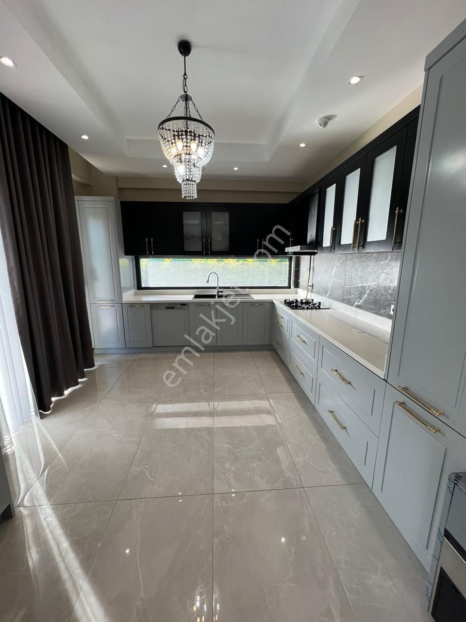 Beylikdüzü Gürpınar Lüx Eşyalı Satılık Bahçe Havuzlu Lüx Villa - Görsel 32