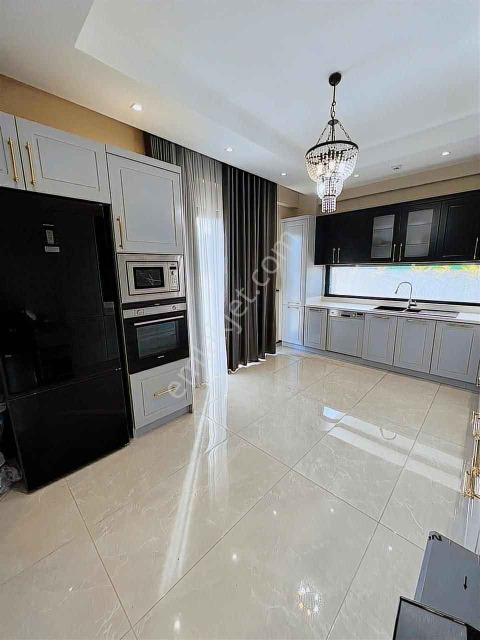 Beylikdüzü Gürpınar Lüx Eşyalı Satılık Bahçe Havuzlu Lüx Villa - Görsel 4