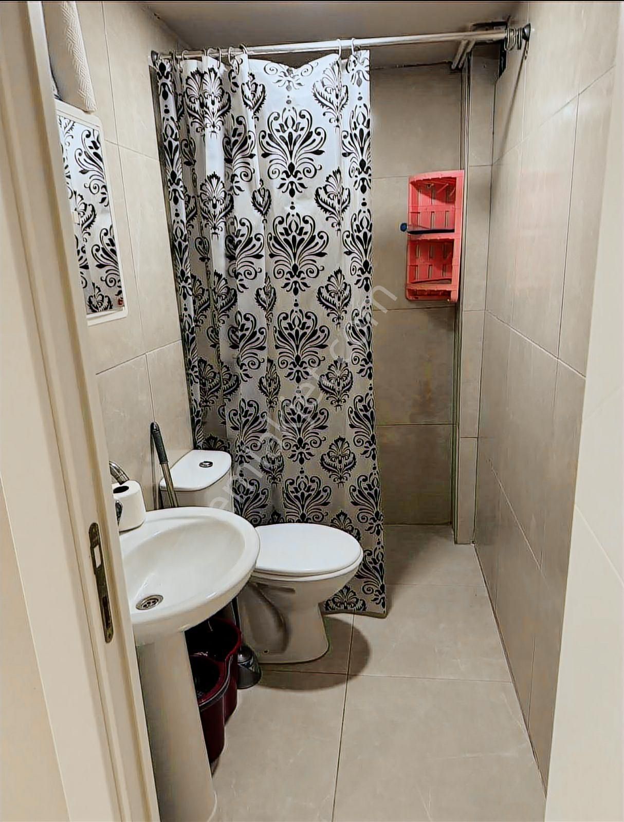 Beylikdüzü Gürpınar Lüx Eşyalı Satılık Bahçe Havuzlu Lüx Villa - Görsel 25