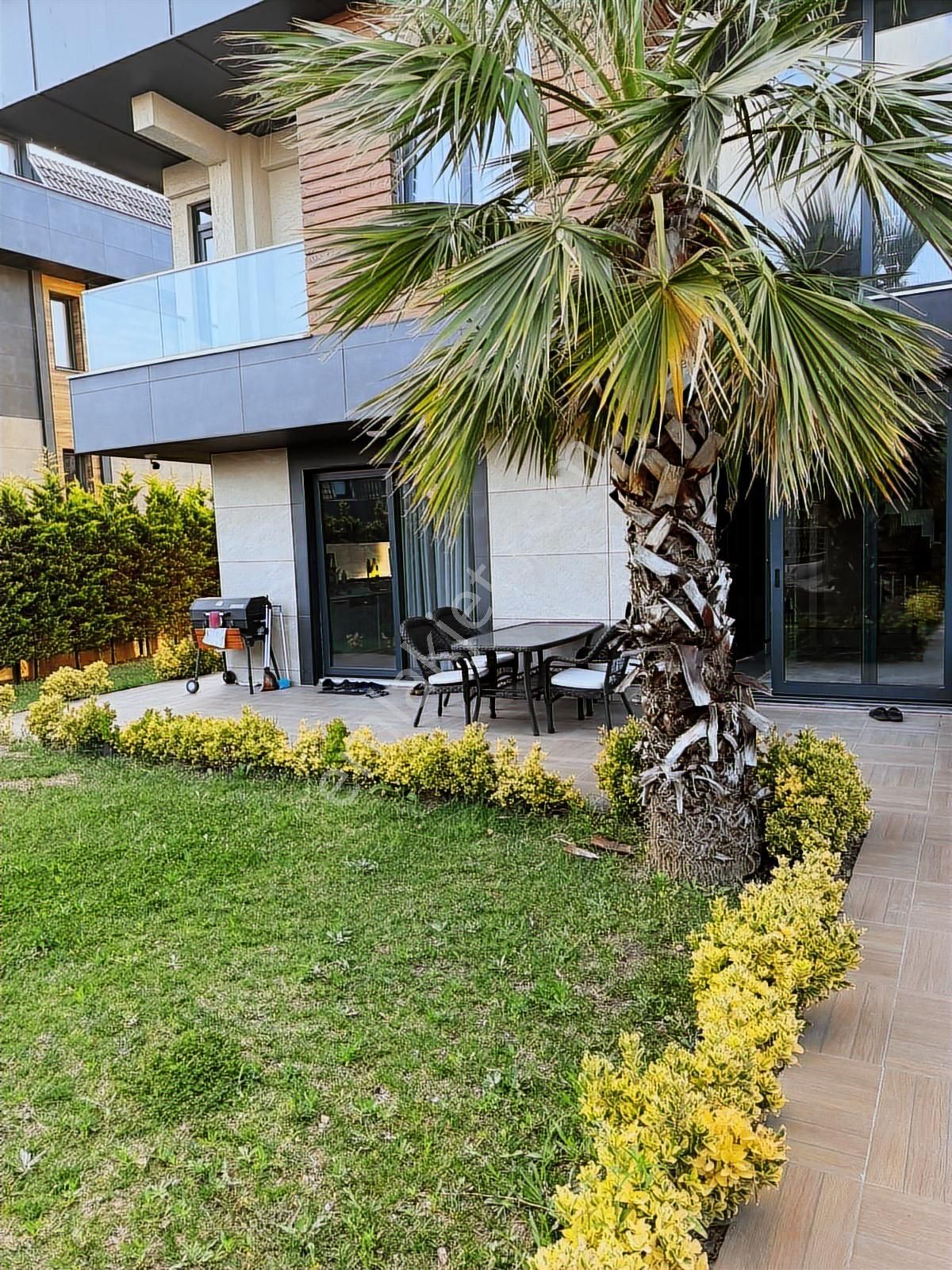 Beylikdüzü Gürpınar Lüx Eşyalı Satılık Bahçe Havuzlu Lüx Villa - Görsel 19