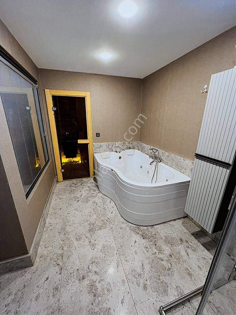 Beylikdüzü Gürpınar Lüx Eşyalı Satılık Bahçe Havuzlu Lüx Villa - Görsel 12