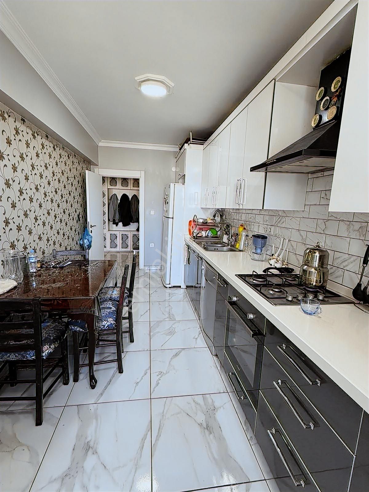 Beylikdüzü Yeşilkent 1 De 3+1 Satılık Daire - Görsel 30