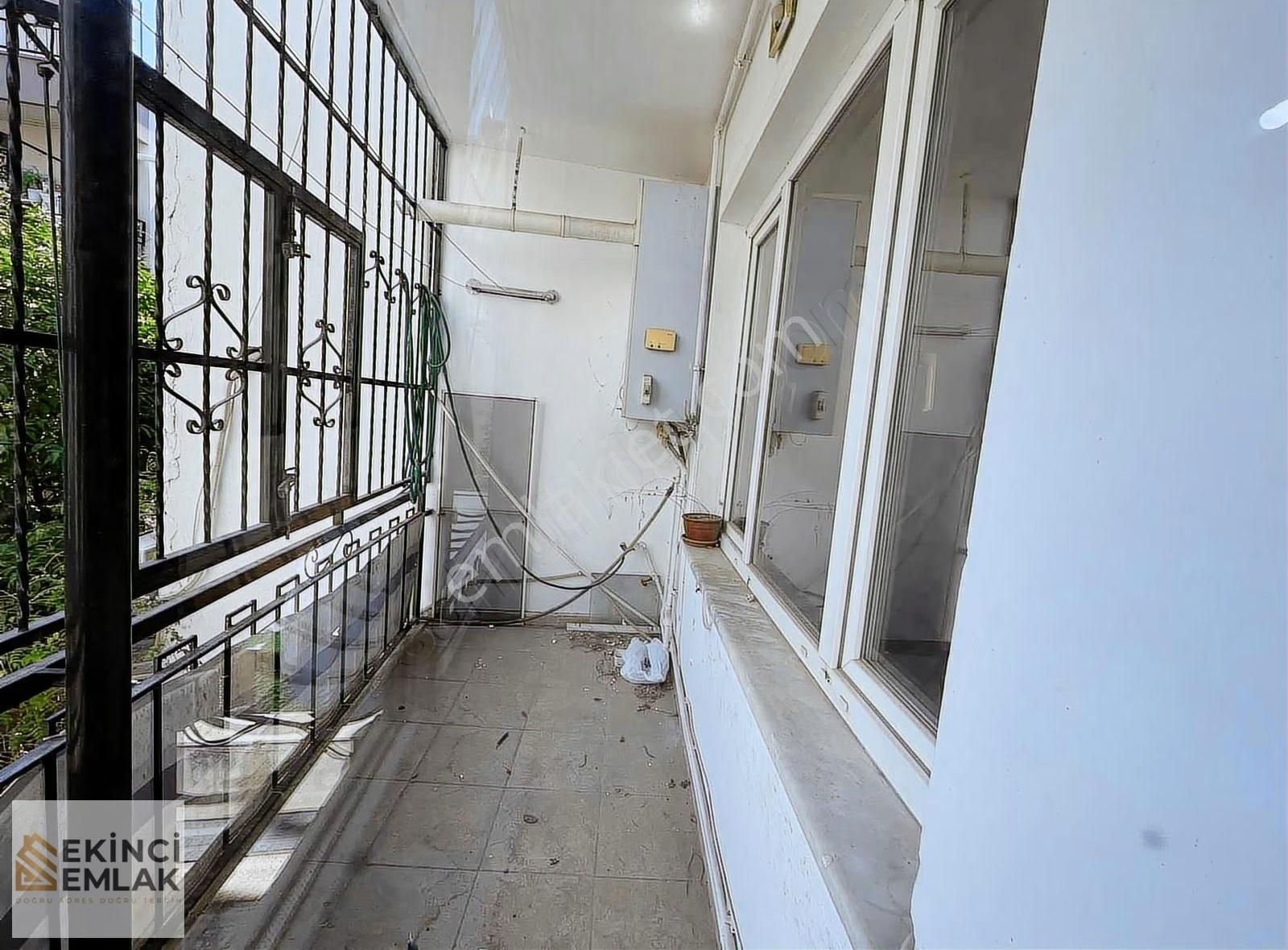 Ekinci Emlaktan Şirinyer Merkezde 3+1 110m2 D.gazlı Arakat - Görsel 3