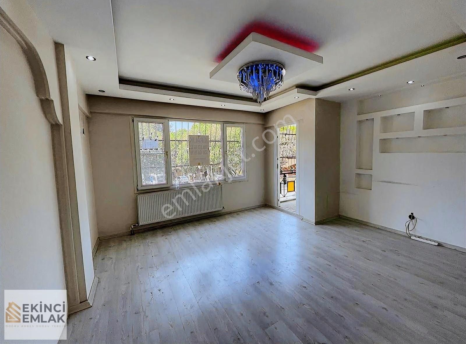 Ekinci Emlaktan Şirinyer Merkezde 3+1 110m2 D.gazlı Arakat