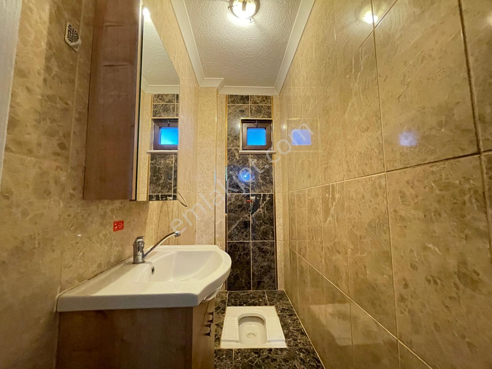 Remax Natural'den Topçular Merkezde Geniş Bahce Dubleks - Görsel 4