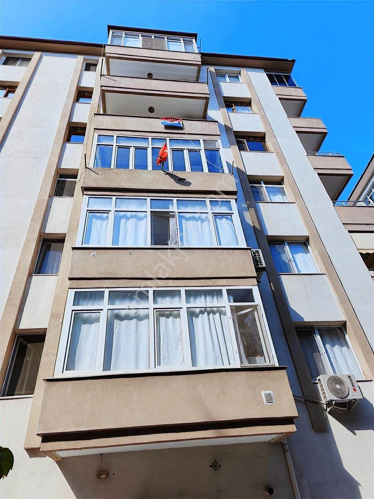 Remax Natural Den Atatürk Mah. D-130 Yolu Üzerinde 3+1 Satılık