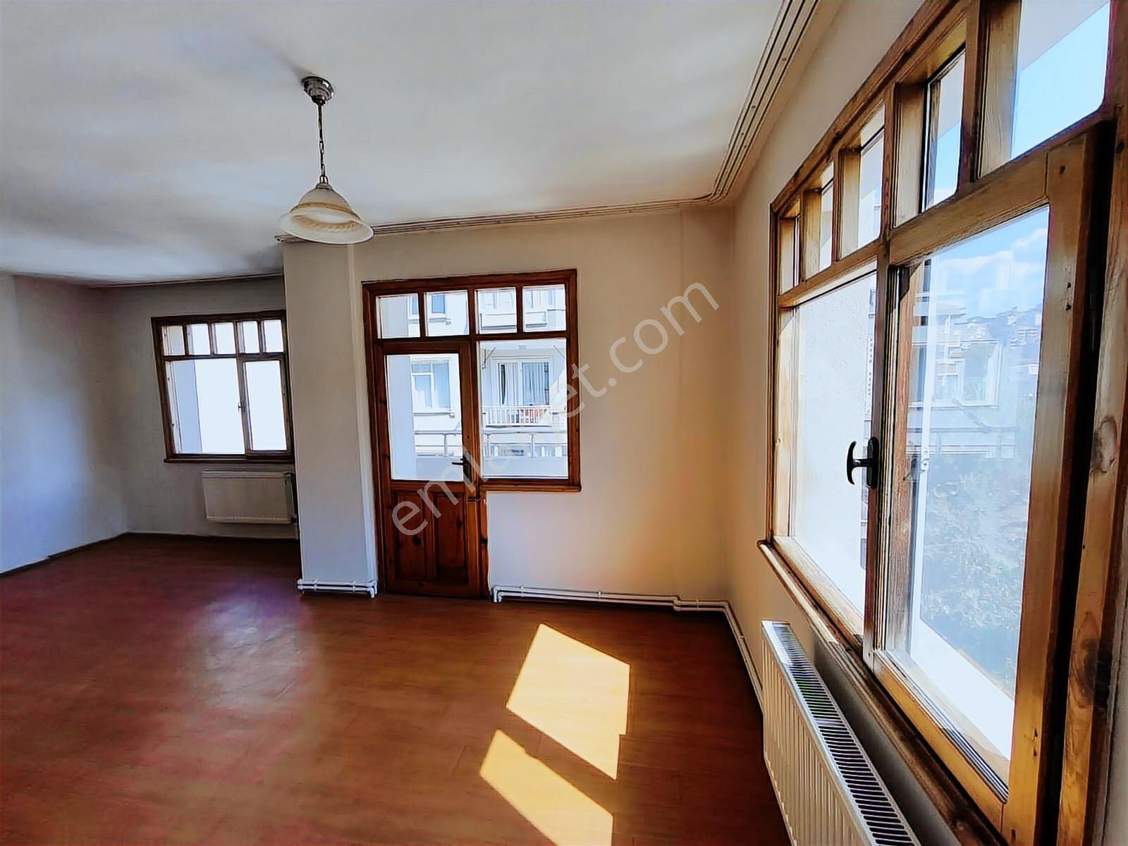 Remax Natural Den Atatürk Mah. D-130 Yolu Üzerinde 3+1 Satılık - Görsel 6