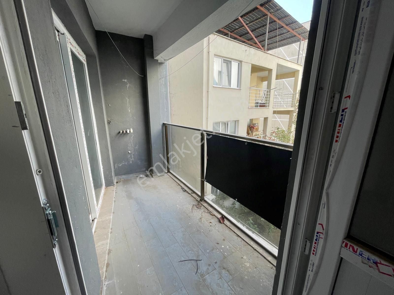 Kuşadası Davutlarda Satılık 2+1 Daire - Görsel 3