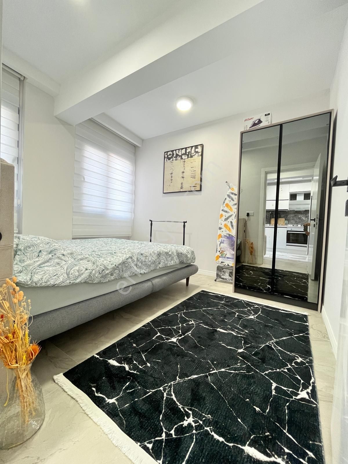 Denizli Selçukbey De Eşyalı Kendine Ait Bahçeli Önü Açık Yatırıma Uygun Suit Daire - Görsel 13