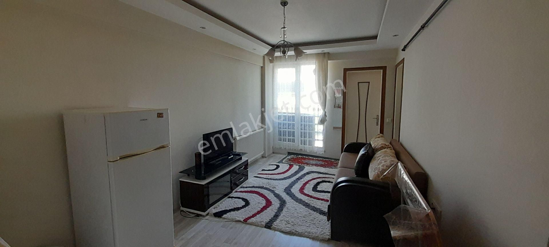 Ender Uysal Gayrimenkulden Foruma Ve İl Jandarmaya Yakın 1+1 Kiralık Balkonlu Apart.. - Görsel 3