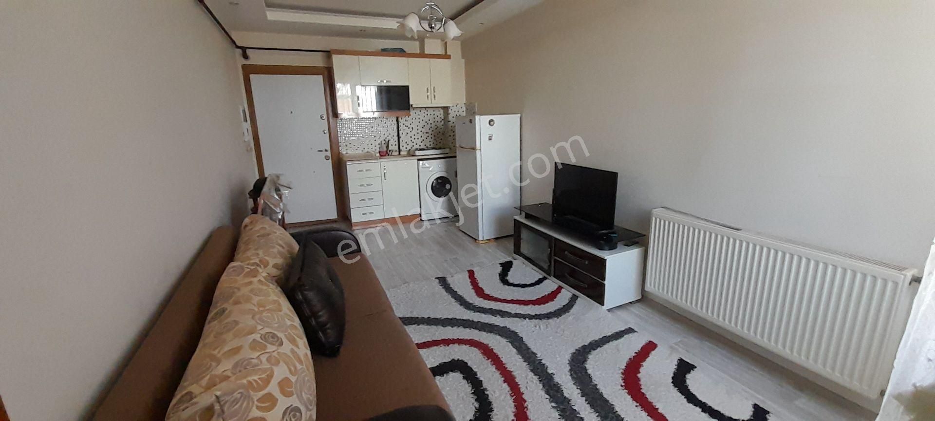 Ender Uysal Gayrimenkulden Foruma Ve İl Jandarmaya Yakın 1+1 Kiralık Balkonlu Apart..