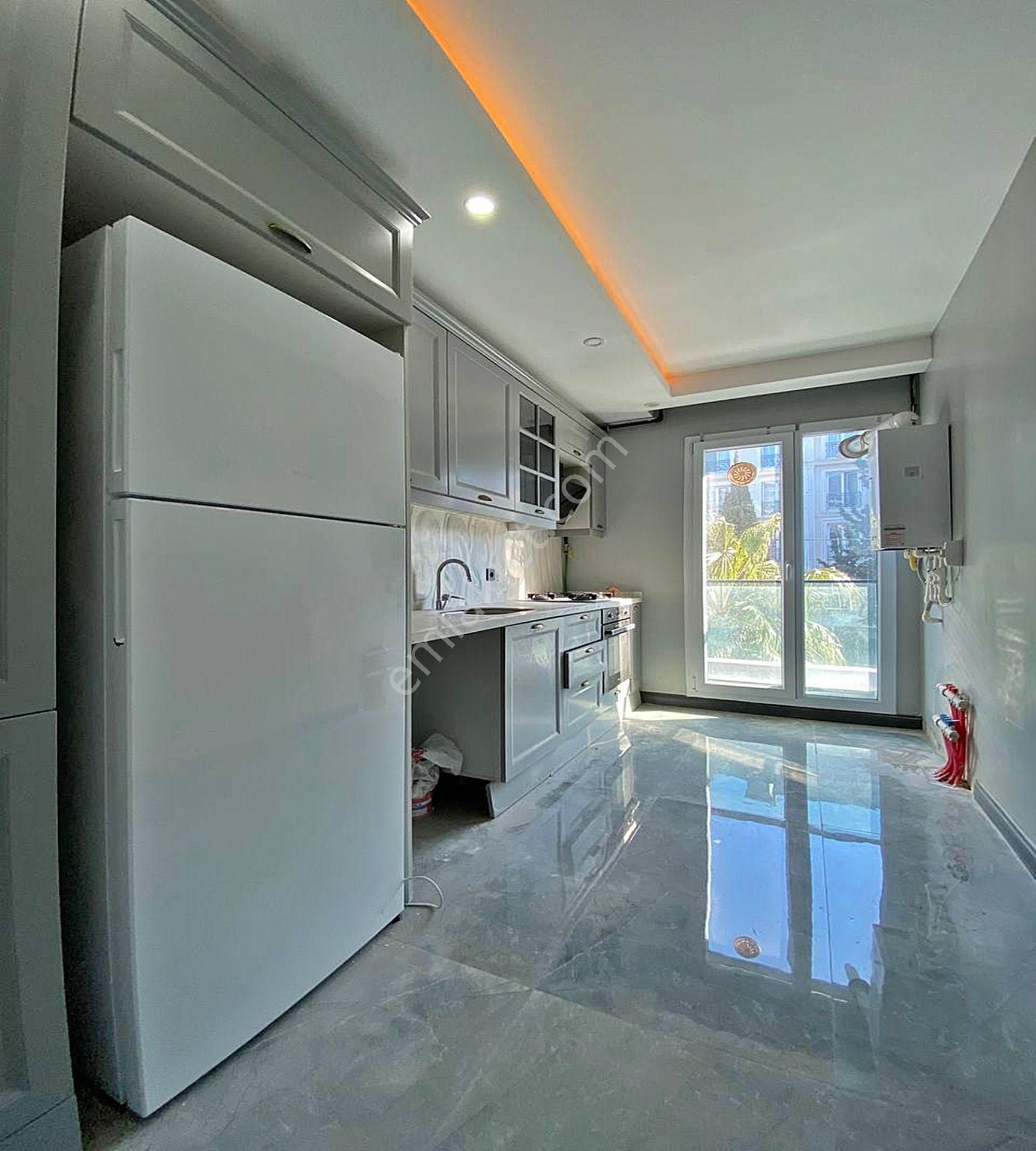 Beylikdüzü West Marina'ya Komşu Geniş M2 Arakat Lüks Sıfır 2+1 Daire !!! - Görsel 5