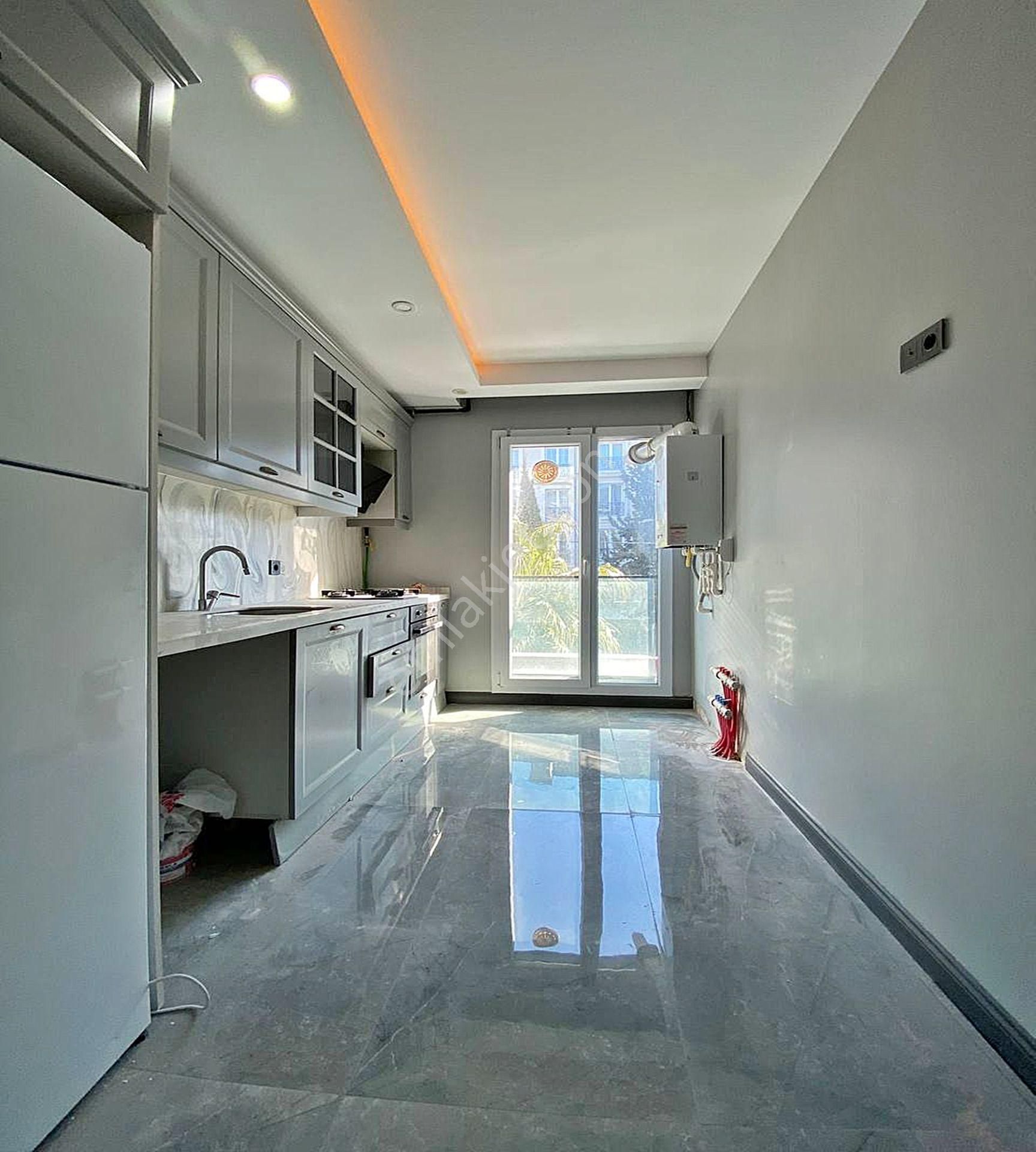 Beylikdüzü West Marina'ya Komşu Geniş M2 Arakat Lüks Sıfır 2+1 Daire !!! - Görsel 23