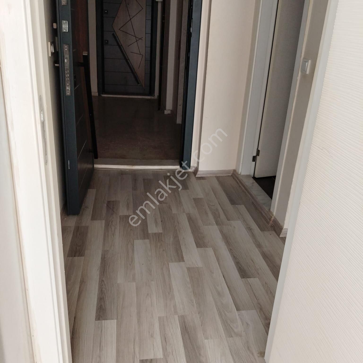 Karabağlar Vatan Mahallesinde Kiralık Daire - Görsel 3