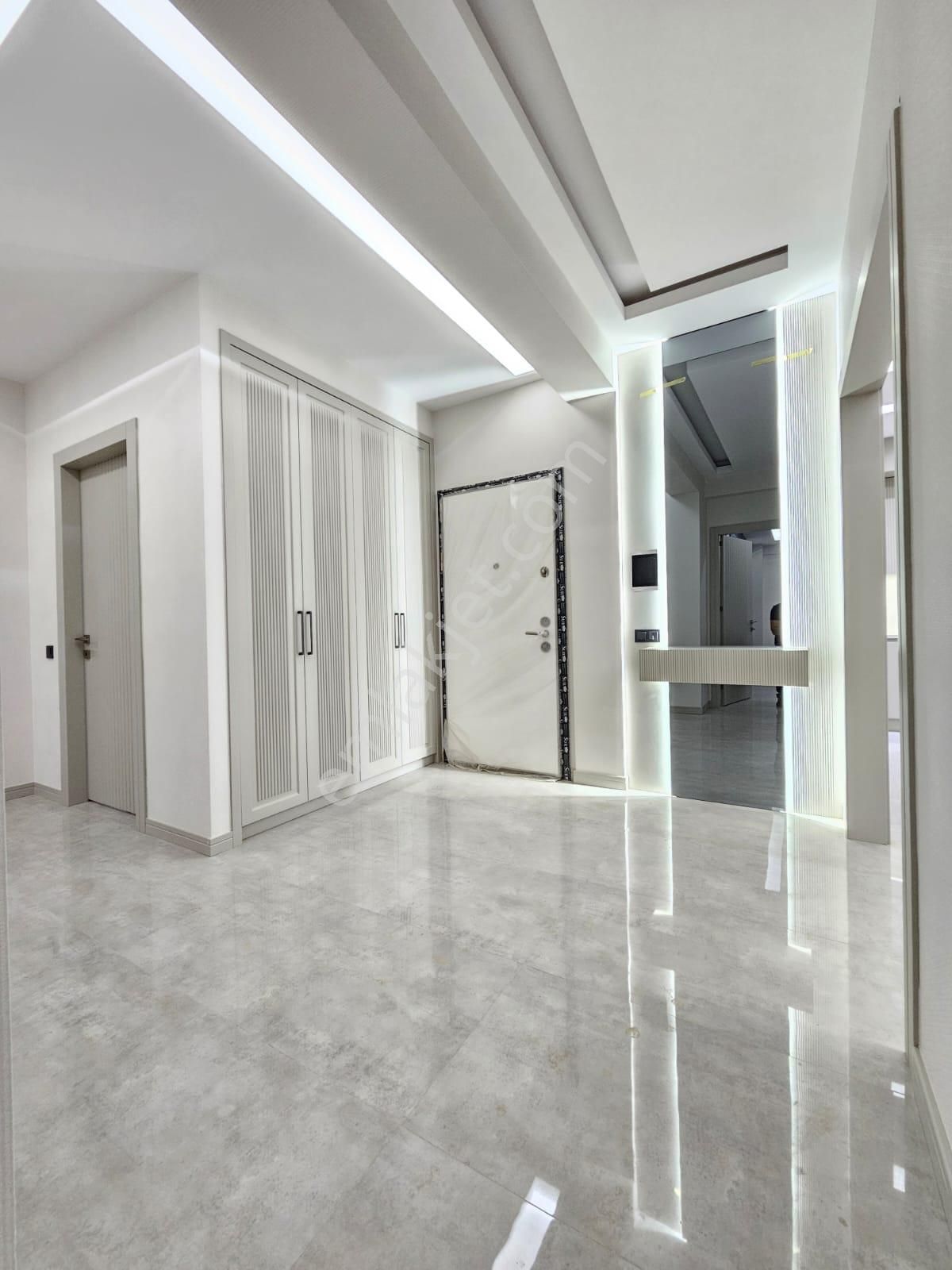 Denizli 1200 Evler Rezidanslar Bölgesinde Modern Mimarisiyle 3.5+1 Ultra Lüks Yaşam Alanları - Görsel 31