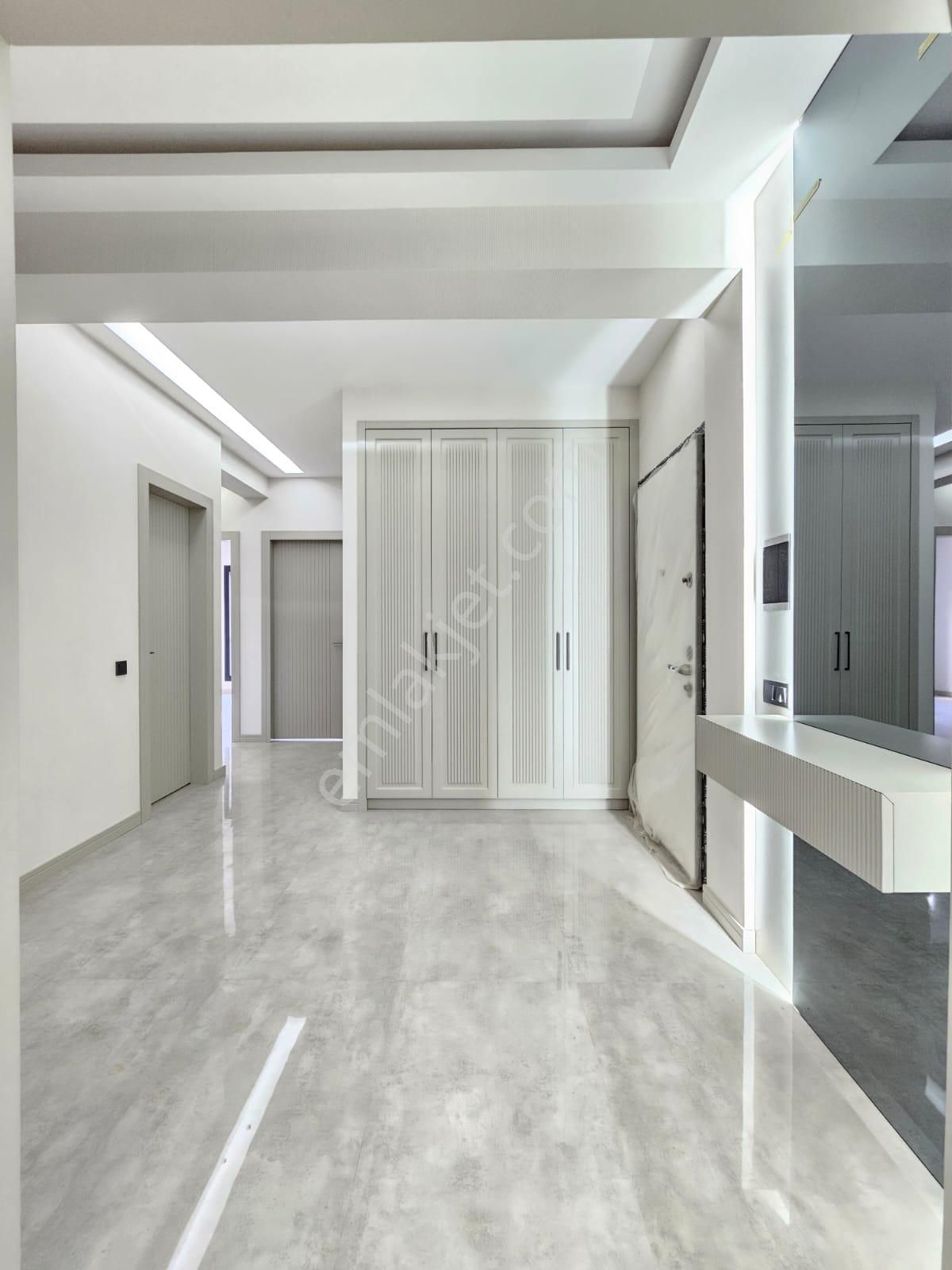 Denizli 1200 Evler Rezidanslar Bölgesinde Modern Mimarisiyle 3.5+1 Ultra Lüks Yaşam Alanları - Görsel 26