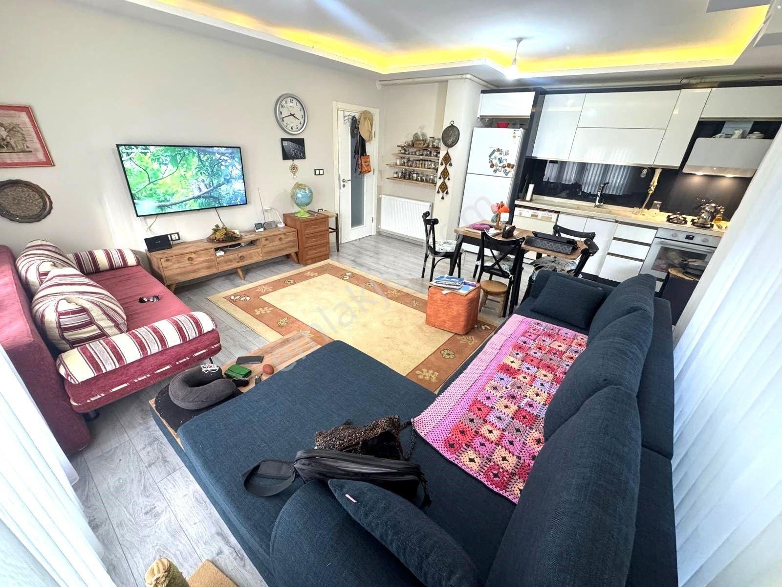 ▀jet Emlaktan İkizçay'da Geniş Cam Balkonlu & Kullanışlı Lüx 1+1 - Görsel 2