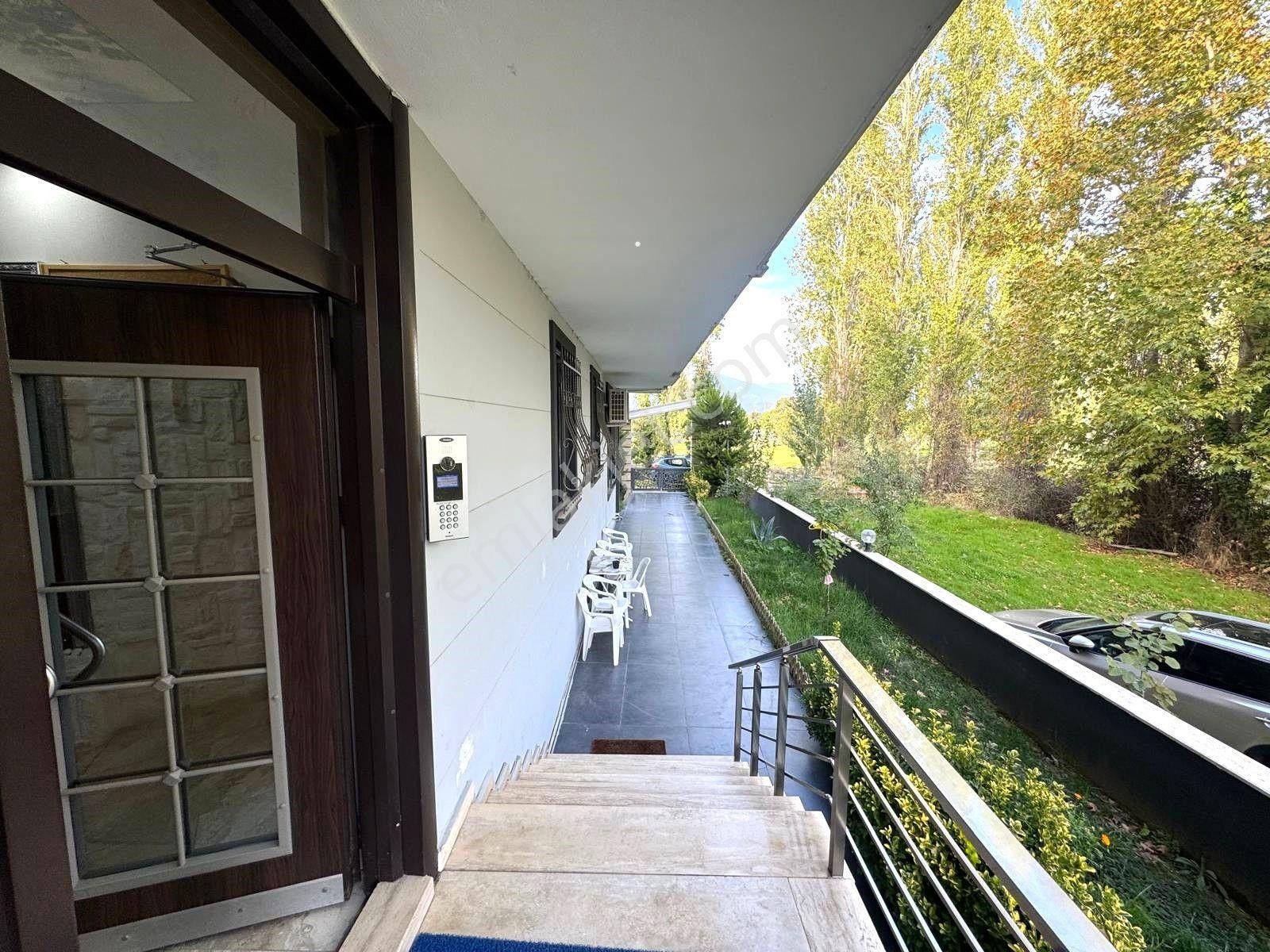 ▀jet Emlaktan İkizçay'da Geniş Cam Balkonlu & Kullanışlı Lüx 1+1 - Görsel 28