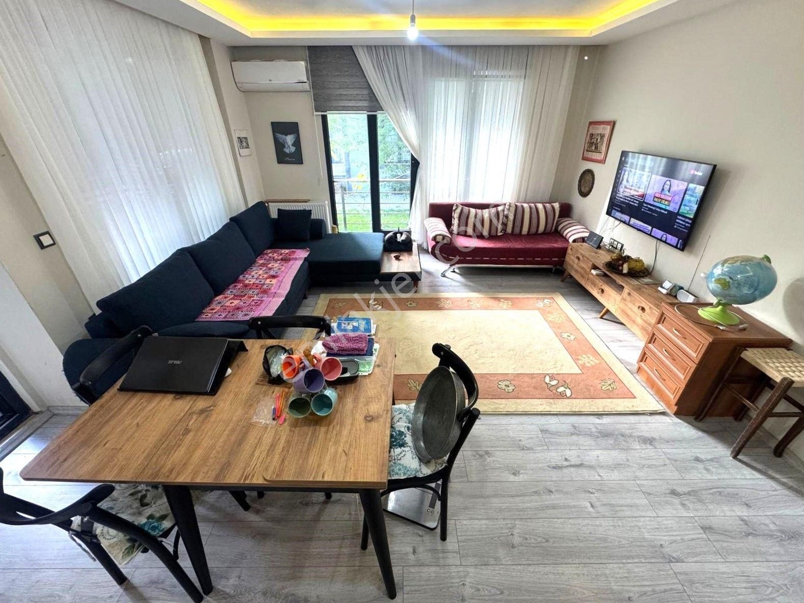 ▀jet Emlaktan İkizçay'da Geniş Cam Balkonlu & Kullanışlı Lüx 1+1 - Görsel 3