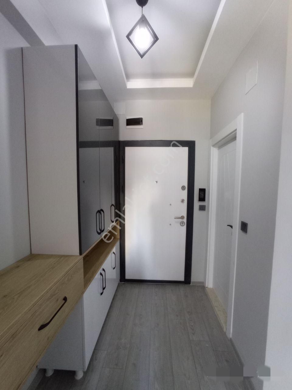 Deniz Kıyısında Havuzlu En İyi Daire 1+1 - Görsel 15