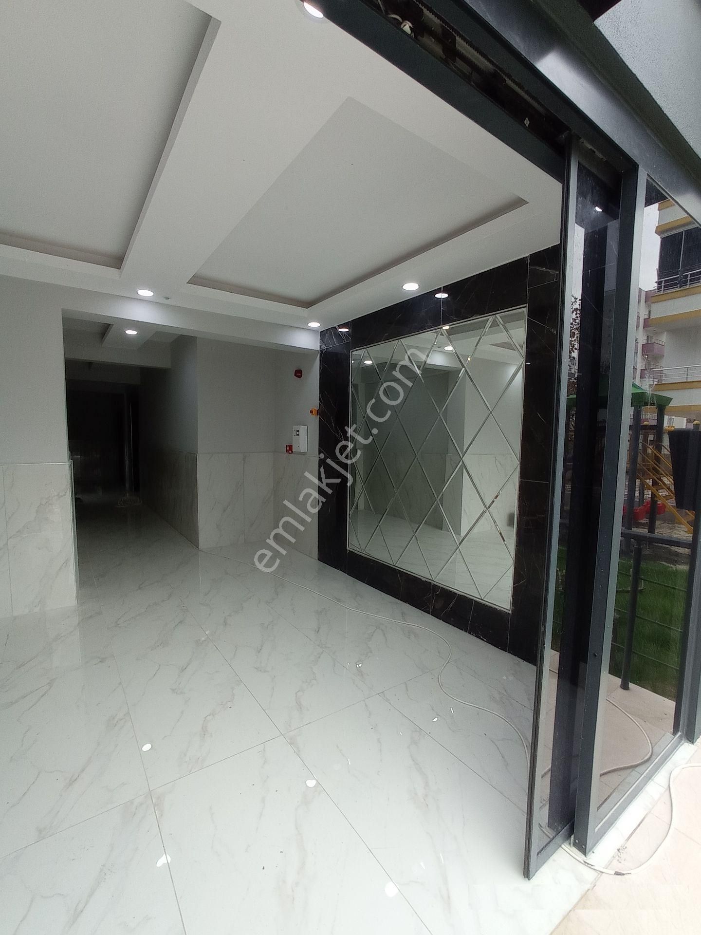 Deniz Kıyısında Havuzlu En İyi Daire 1+1 - Görsel 12