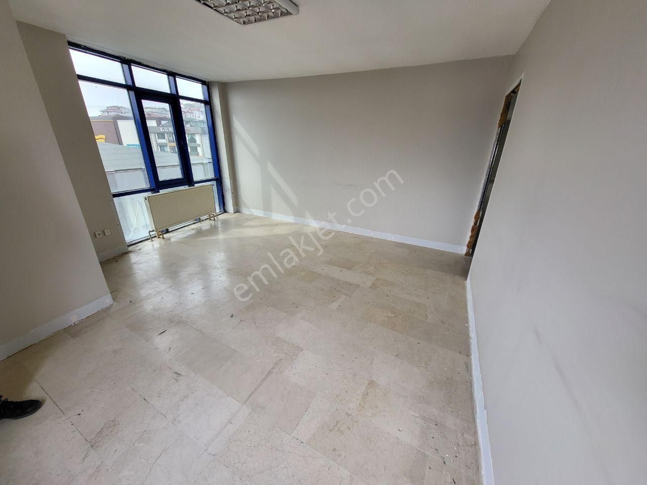 Ümraniye Merkezde, Ana Cadde Cepheli, 160m² Kiralık Dükkan - Görsel 23