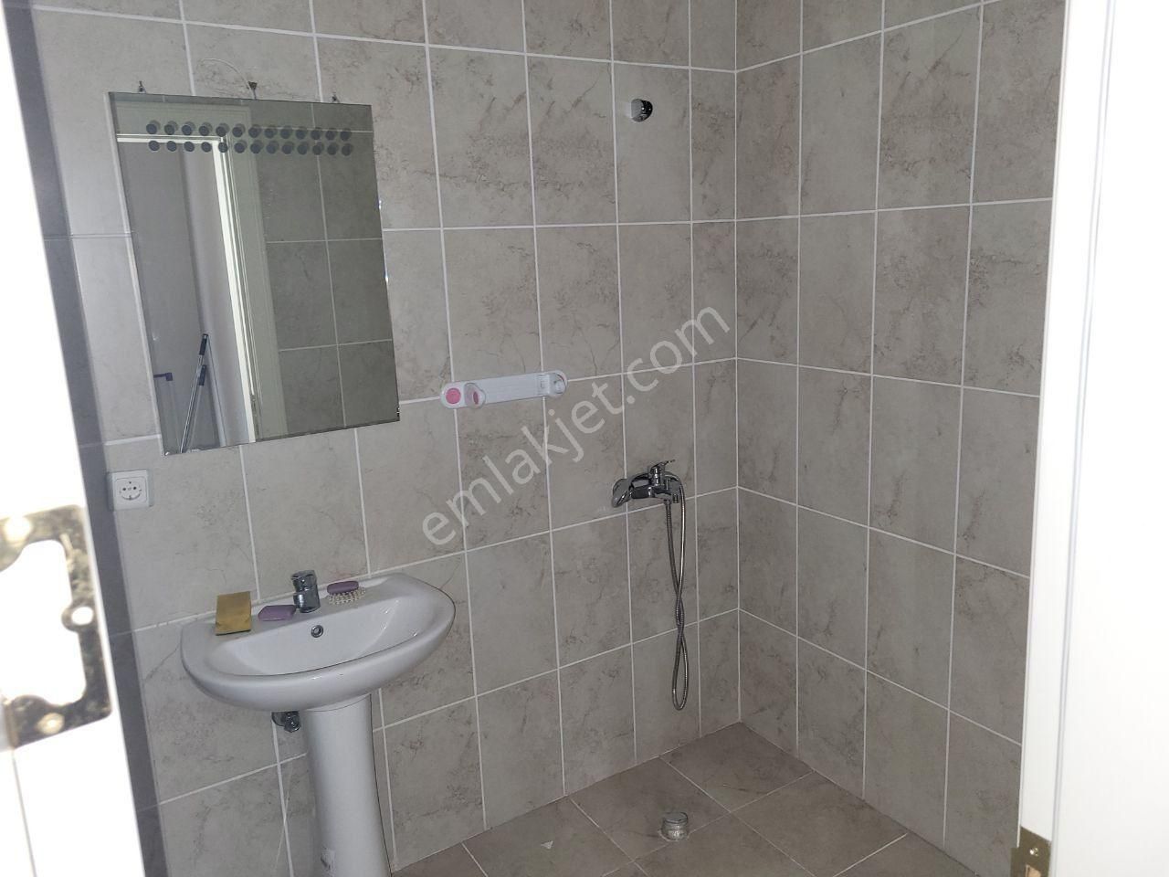 Ümraniye Merkezde, Ana Cadde Cepheli, 160m² Kiralık Dükkan - Görsel 13