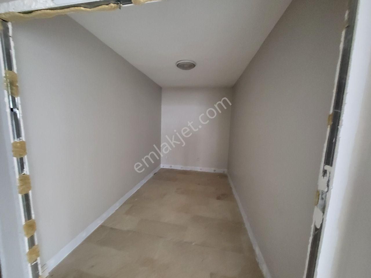 Ümraniye Merkezde, Ana Cadde Cepheli, 160m² Kiralık Dükkan - Görsel 20