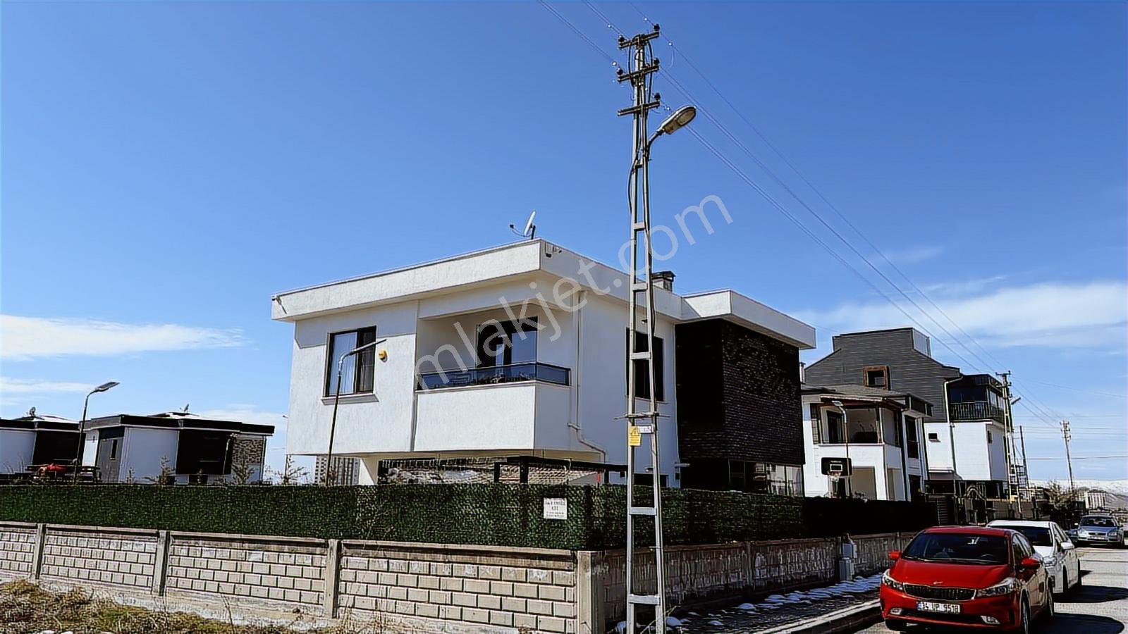 Fetanet Emlak'tan Gesinin En Modern Villası 4,5+1 Odalı Meskenli - Görsel 2