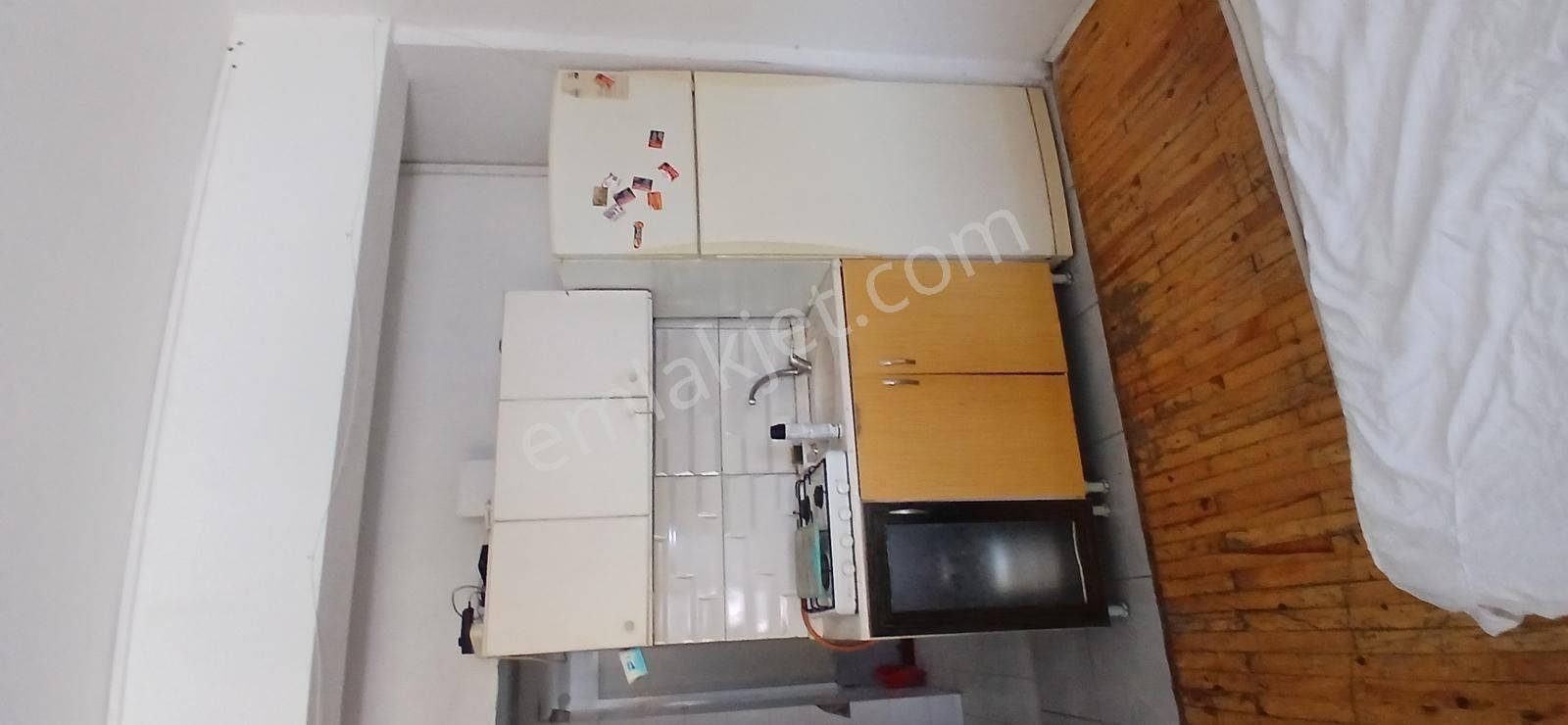 Ulusoy Caddesinde Eşyalı 1+0 Kiralık Daire | Balkonlu - Görsel 9