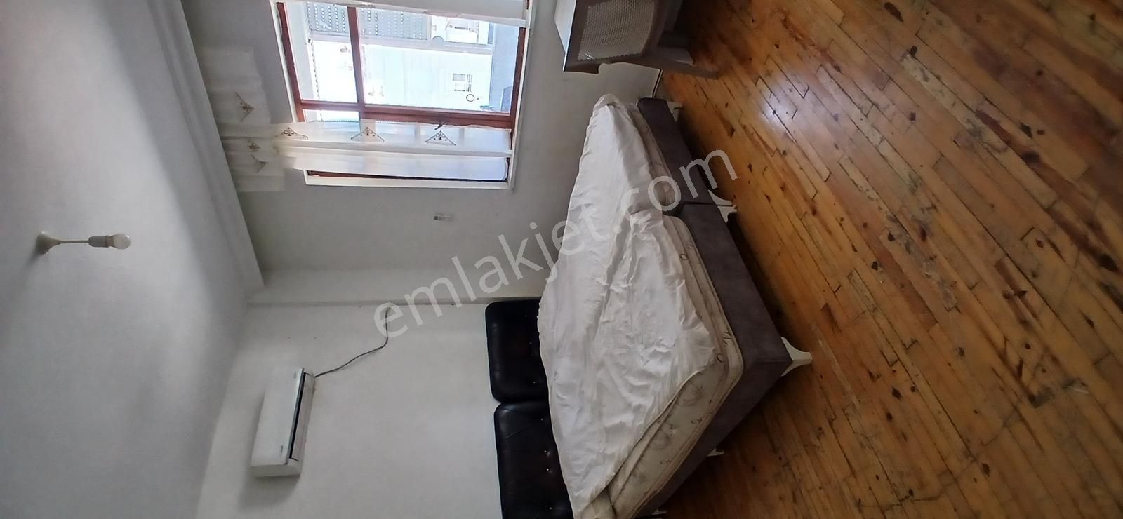 Ulusoy Caddesinde Eşyalı 1+0 Kiralık Daire | Balkonlu - Görsel 2