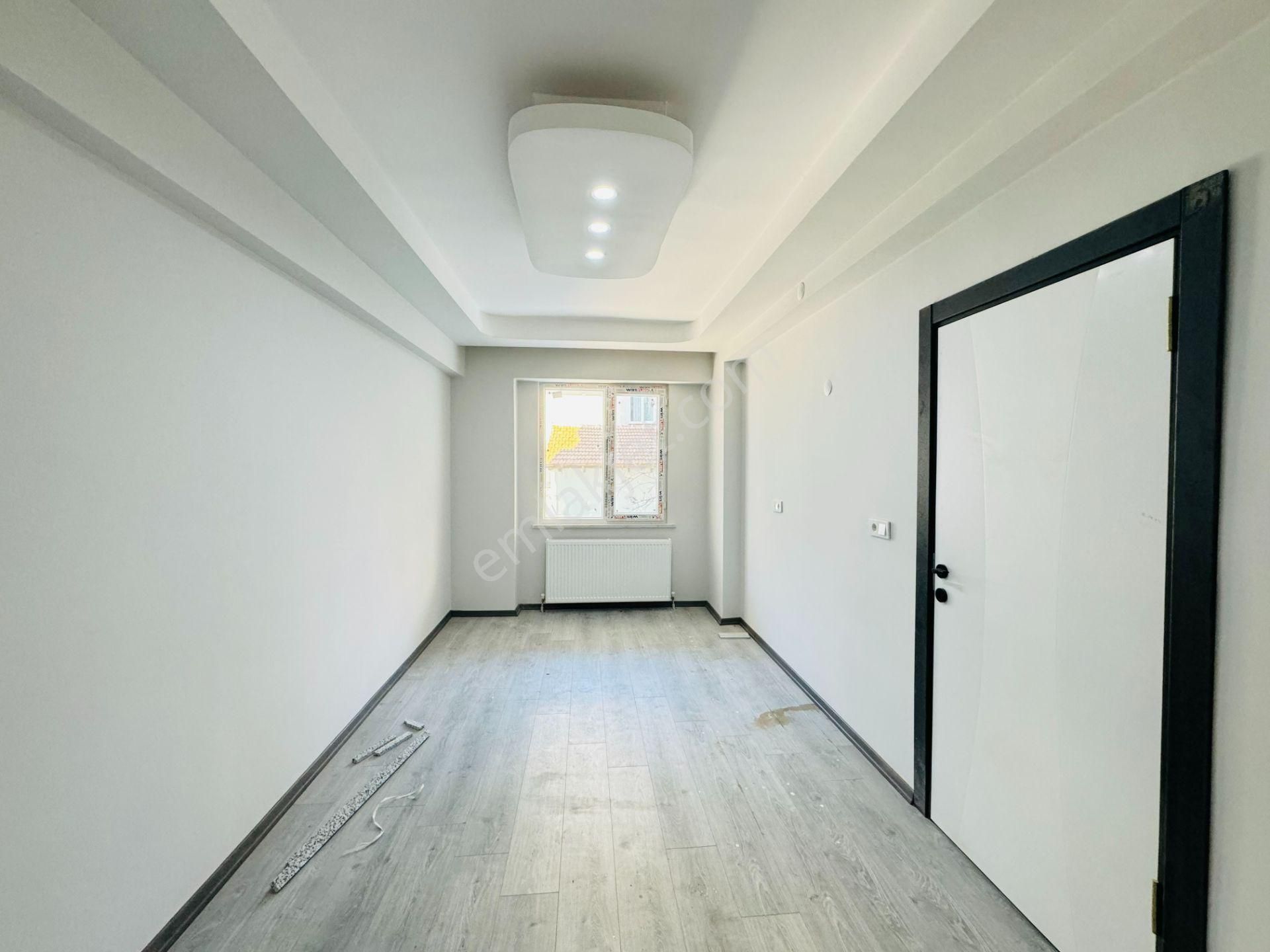 Güven'den Çerkezköy'de Servis Duraklarına Yak İskanlı Kiralık2+1 - Görsel 8