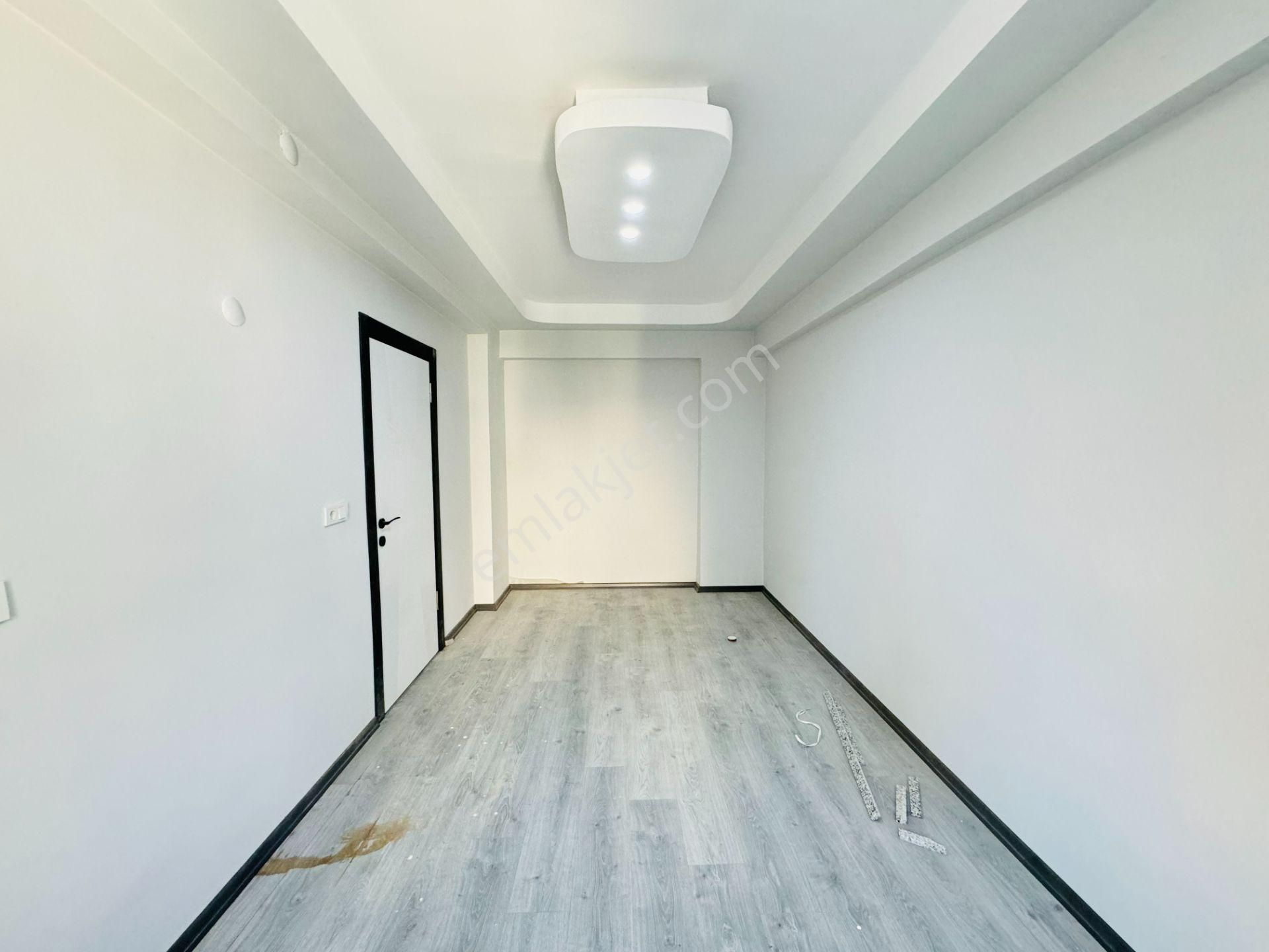 Güven'den Çerkezköy'de Servis Duraklarına Yak İskanlı Kiralık2+1