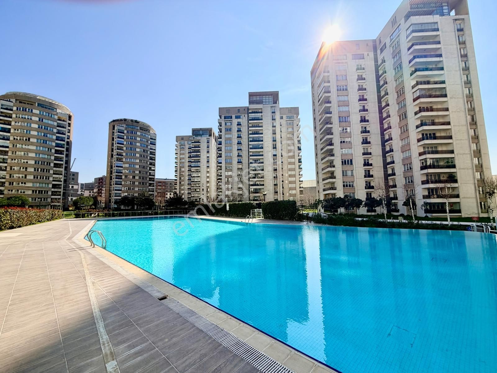 Korupark 1. Etapta Satılık 3+1 Arakat Masrafsız Daire