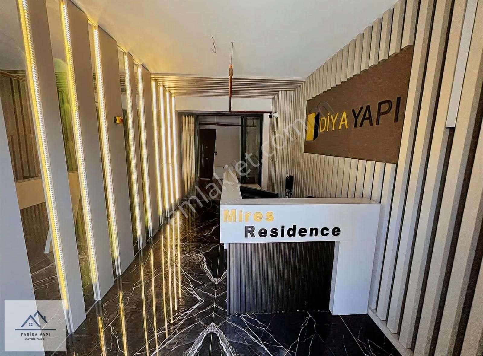 Parisa'dan Hasanağa Bahçesi Yanı D.gazlı Balkonlu Ful Eşyalı 1+1 - Görsel 10